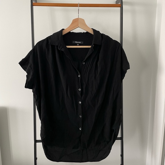 Madewell Tops - Madewell button shirt